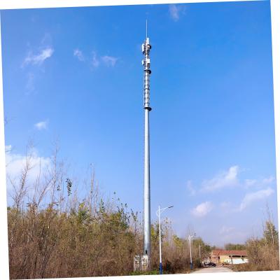as telecomunicações Monopole de 80m elevam-se para a transmissão