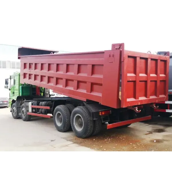 Shacman Dump Tipper Truck 8X4 Diesel Engine Heavy Duty Dumper Truck