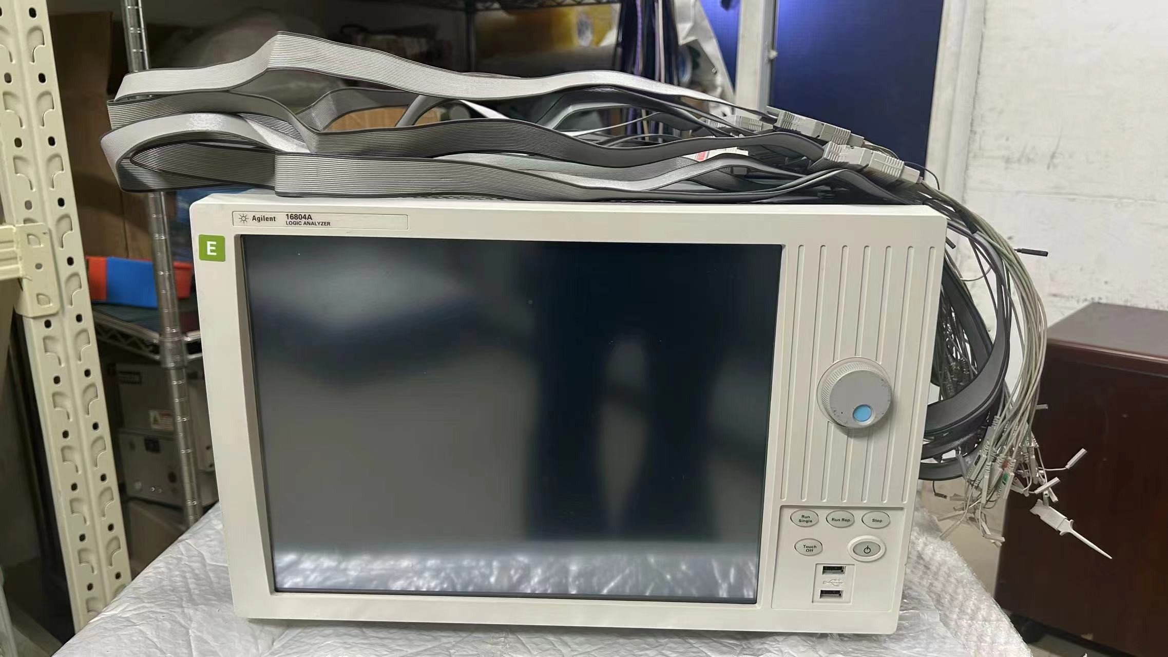 Keysight Agilent 16804A 136-канальный портативный логический анализатор, проверенный в условиях полной работы