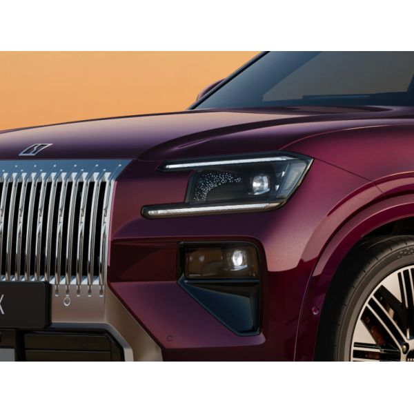 ZEEKR 8X PHEV SUV with 1,030 kW tri-motor, 900V high-voltage architecture, and 2.96 seconds 0-100km/h acceleration