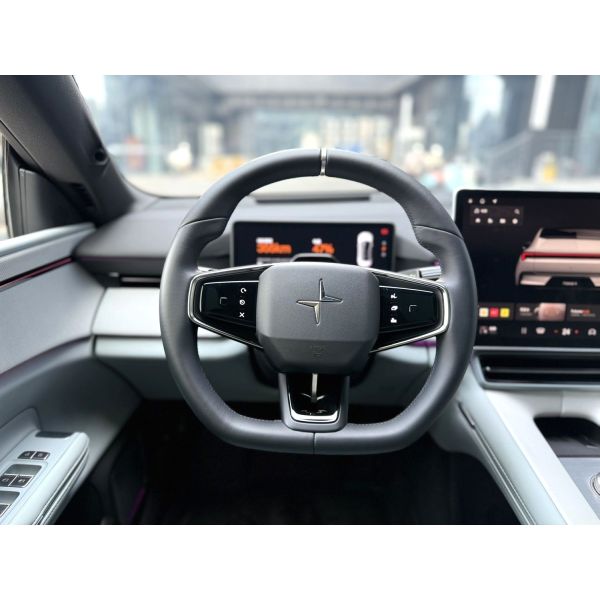 Polestar 4 Electric SUV with 755km Extended Range Scandinavian Minimalist Design and Original Factory Paint