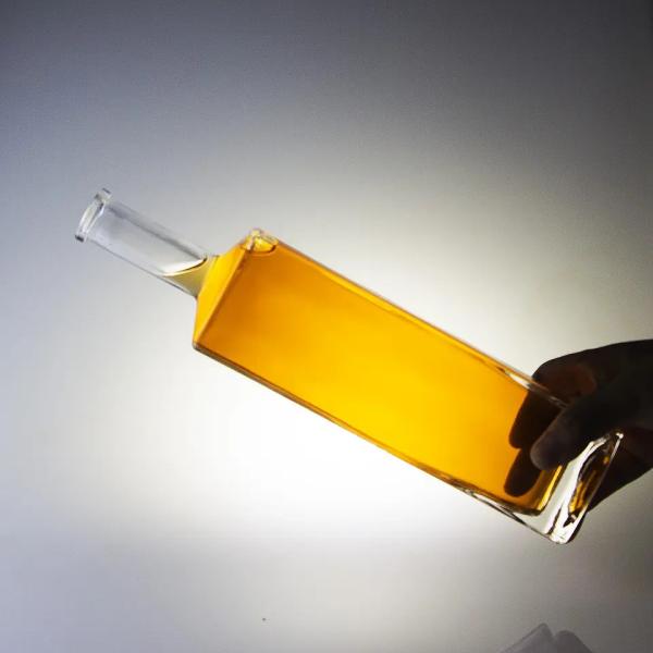 Capacity 750ml Round Super Flint Glass Vodka Gin Rum Glass Bottle Weight for Whiskey