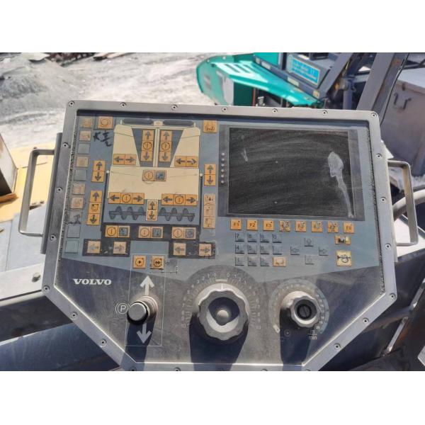 FPT Engine Used Asphalt Paver VOLV 8820 for Long-Lasting