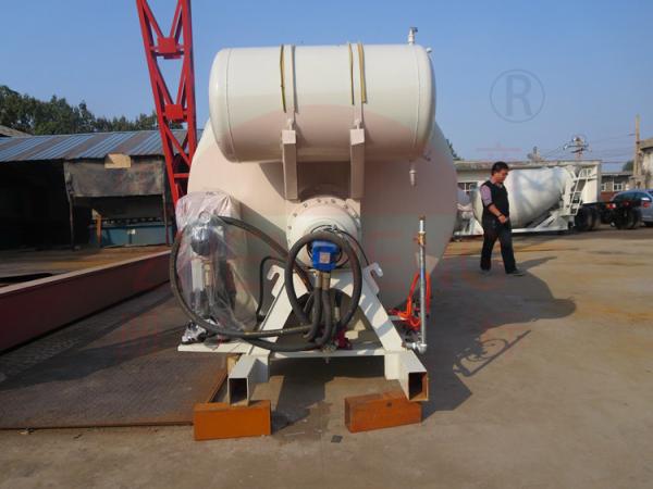 12cbm Concrete Mixing Truck Large Output Torque 12 Months Warranty