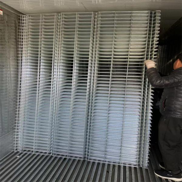Green PVC 3D V Bending Curved Wire Fence Panels Hot Galvanized Steel
