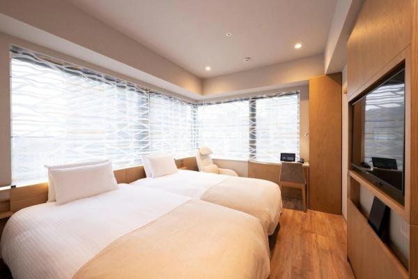 Fiji bueget hotel interior design furniture for sale by wood headboard bed with TV cabinet and dining chair