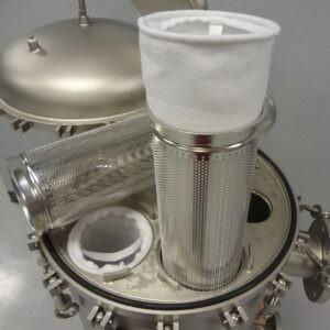 6.0bar 87psi Stainless Steel Bag Filter Housing With 25-350 Mircon Filter Bag Micron Rating
