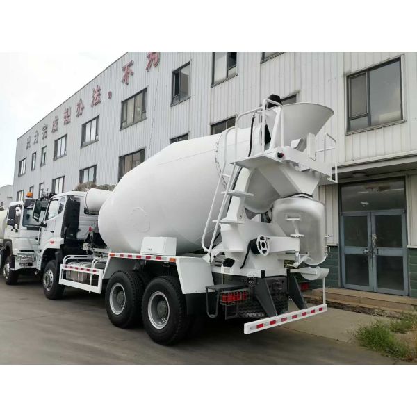 New Heavy Duty Shacman FAW HOWO LHD/Rhd 400HP 371HP 6X4 Tractor Truck Dump Tanker Mixer