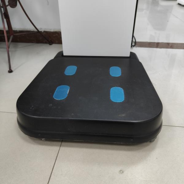 Bioimpedance Body Fat Analyzer Machine with Large Display Screen and Advertise Screen