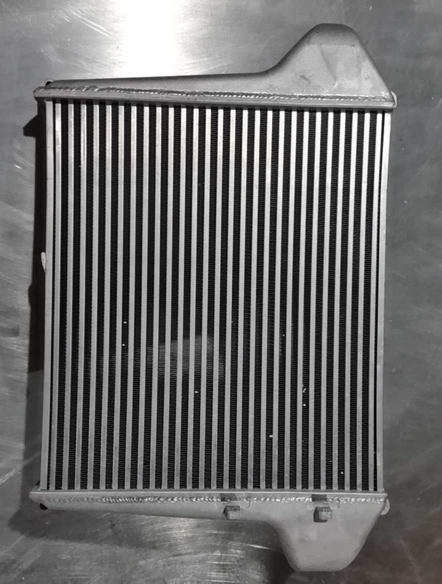 Intercooler радиатора Hino 500, Intercooler WG9725538060 50mm изготовленный на заказ