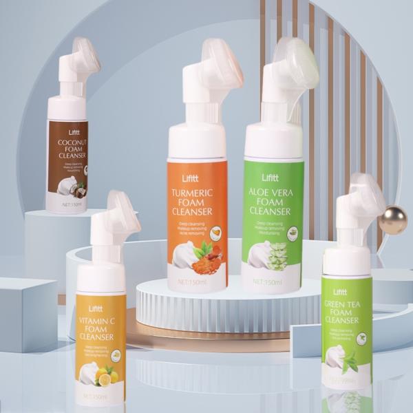 Private Label Vitamin C Liquid Facial Cleanser Hyaluronic Acid Aloe Vera Face Wash Mousse Remover Acid Cleansing Foam Mousse