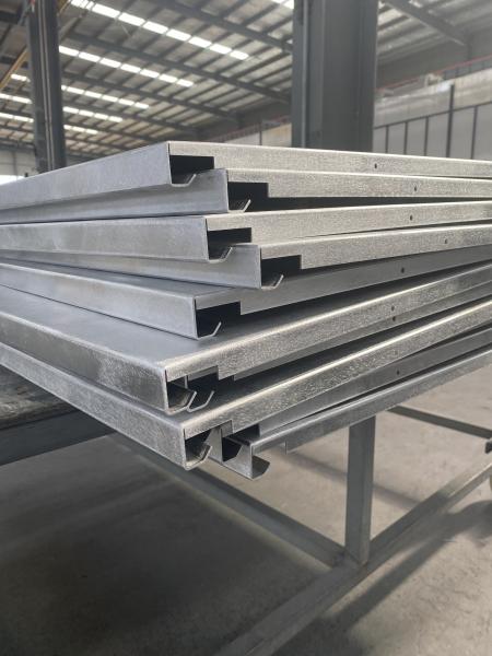 Construction Site Erosion Resistant Normal Panel Flat Panel Type Aluminium Veneer Fluorocarbon Coated Anti Static Exterior Wall  Installation