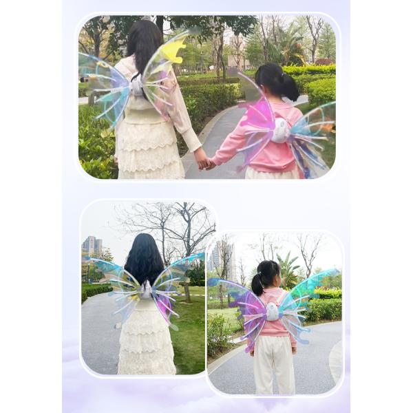 Электрическая бабочка феи подгоняет свет подарков зарева и движения