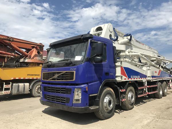 Zoomlion Refurbished Used Concrete Pump Truck Volvo Chassis FM400