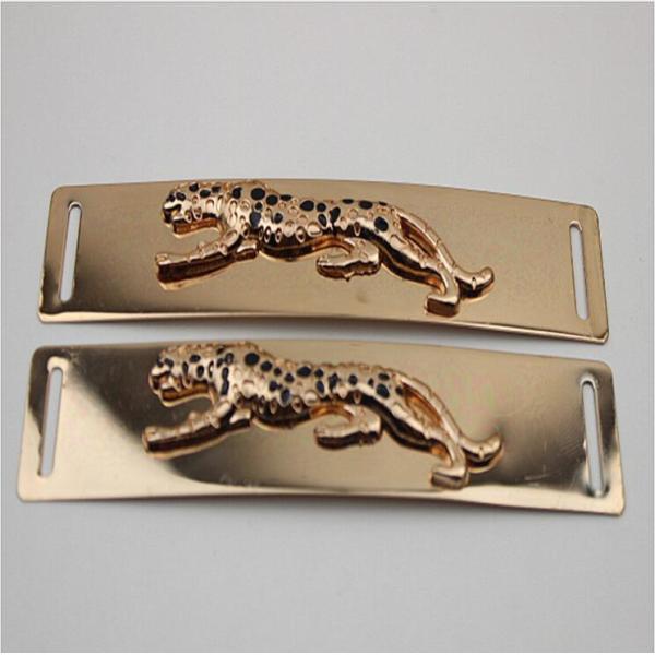 High Quality Light Gold Shoelaces Accessories Engraved Embossed Leopard Metal Buckle For Shoe