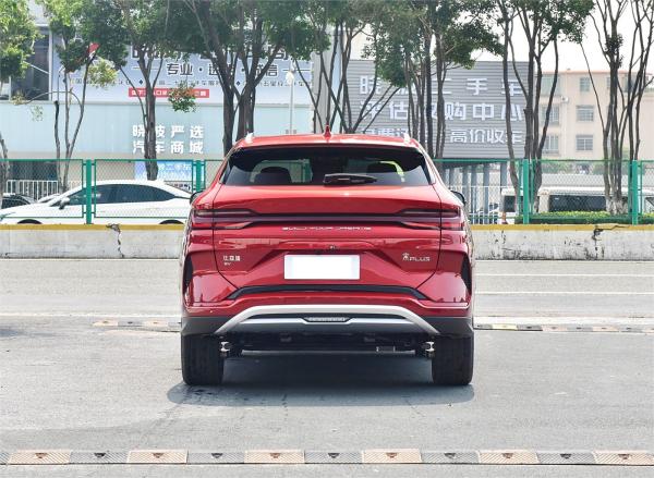 2024 BYD Song Plus Dm-I 110KM Leading Edition Hybrid Electric Car