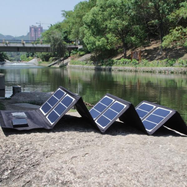 Suitcase Solar Panel Kit 40W 50W 60W Outdoor Camping Waterproof Folding Solar Panel Bag
