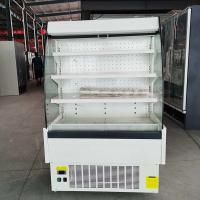 A Multi-plataforma semi vertical obstrui no refrigerador aberto da exposição com cortina da noite