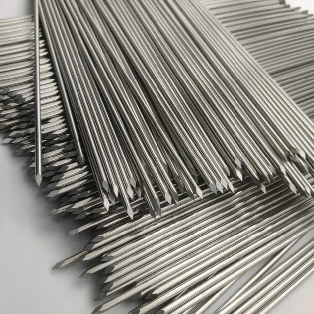 Blunt Three Edged Needle Threaded with Sandblasting Scale