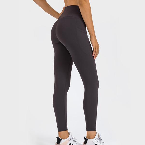 Hip Lifting High Waisted Tights Pants Nylon Women's Yoga Pants With Side Pockets