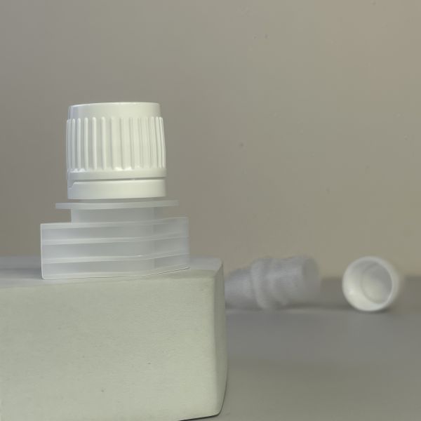 13mm PE Plastic Food Grade Screw Cap Portable and Durable Spout Lid for Beverages Packaging Spouted Pouches