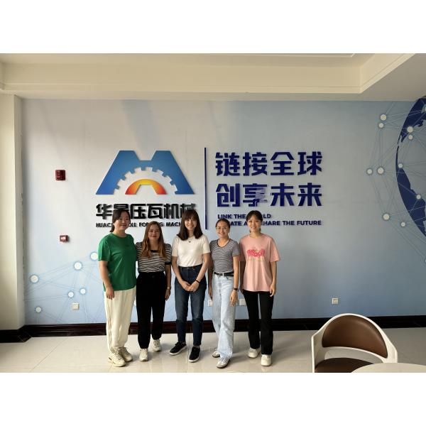 Cangzhou Huachen Roll Forming Machinery Co., Ltd.