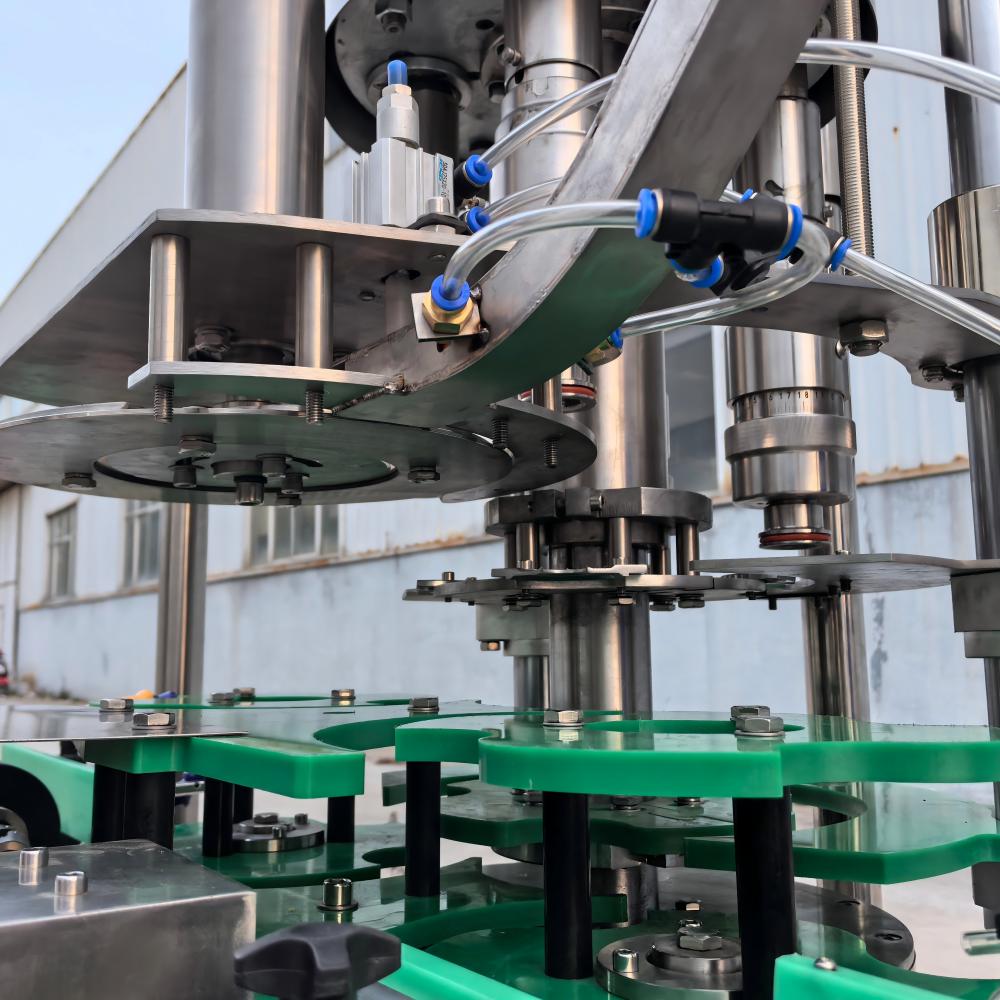 Plastic Bottle Automatic Capping Sealing Machine for Pet Cap Screwing With Conveyor