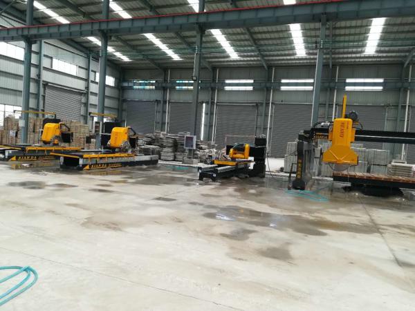 Máquina de perfis lineares CNC de alta velocidade de corte para corte de balustres quadradas