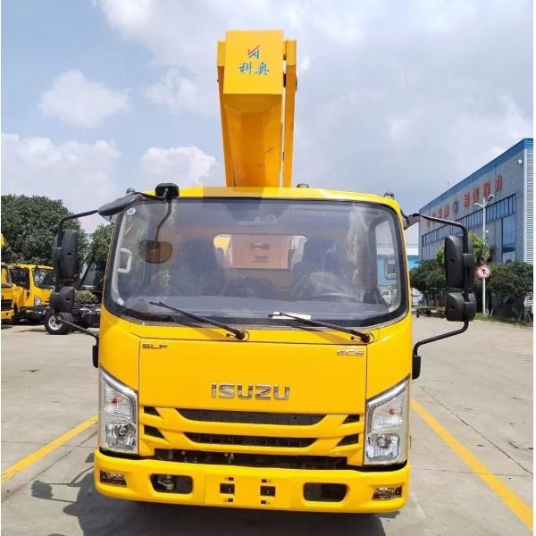 Isuzu 33m Aerial Work Platform Hydraulic Telescopic Lift Truck Fully Automatic Aerial Lift Truck
