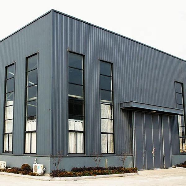 Atelier de construction en acier de murs et de toits à panneaux sandwich avec conception personnalisable et revêtement en C ou en Z