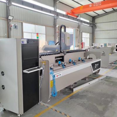 Centro fazendo à máquina controlado do servo de 3 linhas centrais para o perfil de alumínio