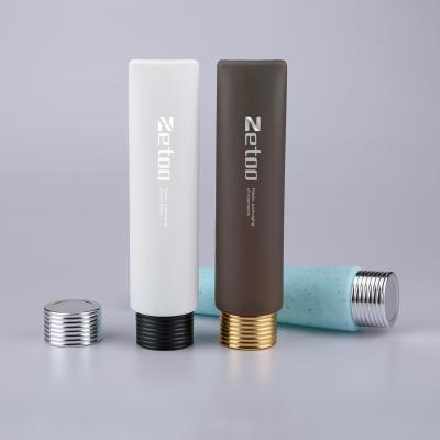 Soft Touch Plastic Cosmetic Bottle Customized Makeup Empty Bottle 120ml
