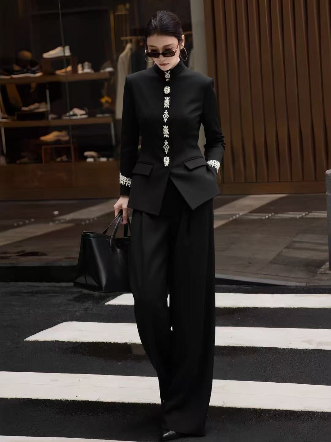 Embellished Women's Suit Set with High-Waisted Wide-Leg Pants for Elegant Formal Wear