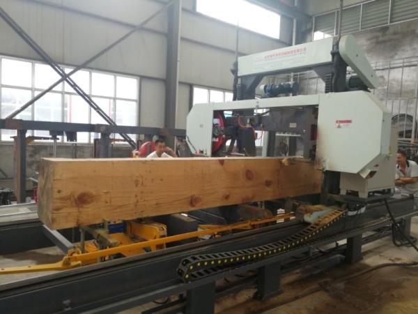Serração de madeira hidráulica automática da faixa, máquina hidráulica do moinho da serra de fita do log da automatização