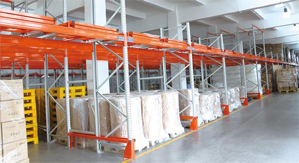 Customized High Density Warehouse Racking , Push Back Pallet Rack Manufacturers