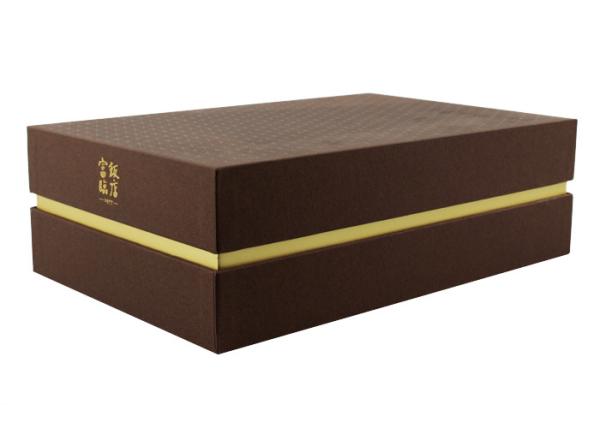 As cores de empacotamento cosméticas de 300gsm PMS 4C perfumam caixas de presente