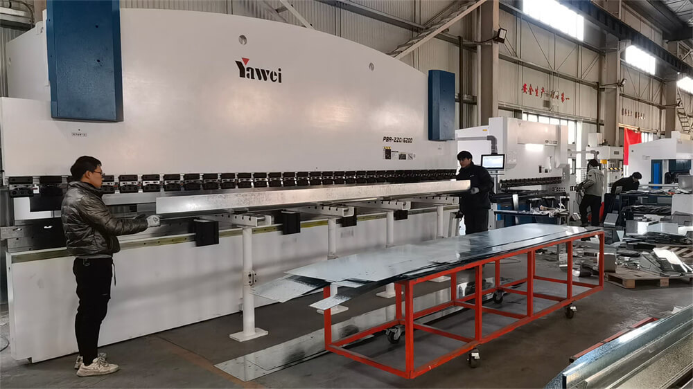 Spiral High Speed Door for E-commerce Warehouses