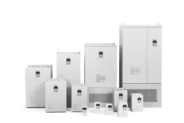 l'inverseur d'entraînement à C.A. de 2.2kw 4kw a entré 220v a produit la conception unique de 380v EMC