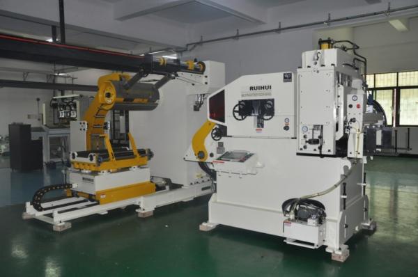 Straightener do alimentador da bobina da largura 800mm Thckness 6mm para a imprensa de poder mecânico