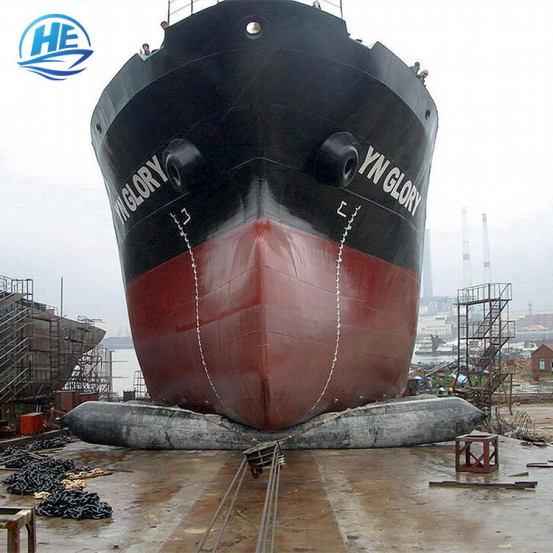 Customized Marine Rubber Airbags Assisting Boats Up And Down Water Salvage Buoyancy