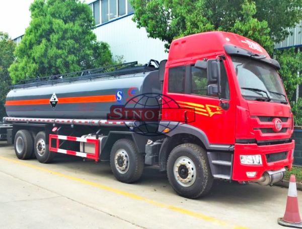 20 - 28 Tons Heavy Duty Fuel Carrier Truck , Gasoline / Liquid Chemical Tanker Truck