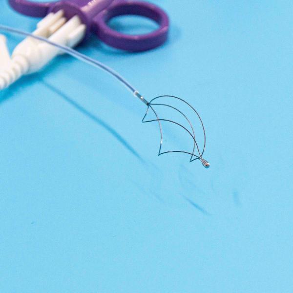 Silver Endoscope Stone Basket Round Shape With Smooth Edges Basket Of Stones