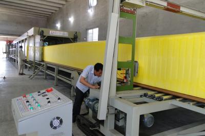 Espuma de EPE que faz a máquina, máquina da espuma de poliuretano da baixa pressão com inversor de Siemens