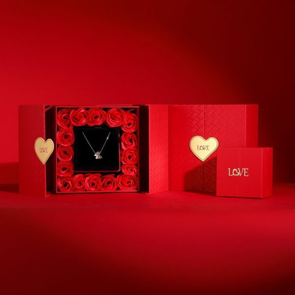 Love Valentines Gift Box Corporate Event Luxury Packaging Premium Jewelry Presentation Customizable Branding For Enterprises