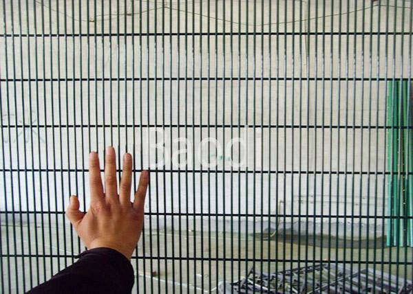 Guard Safety Screen Anti Climb Mesh Fence Panels 8 Guage With Metal Square Post