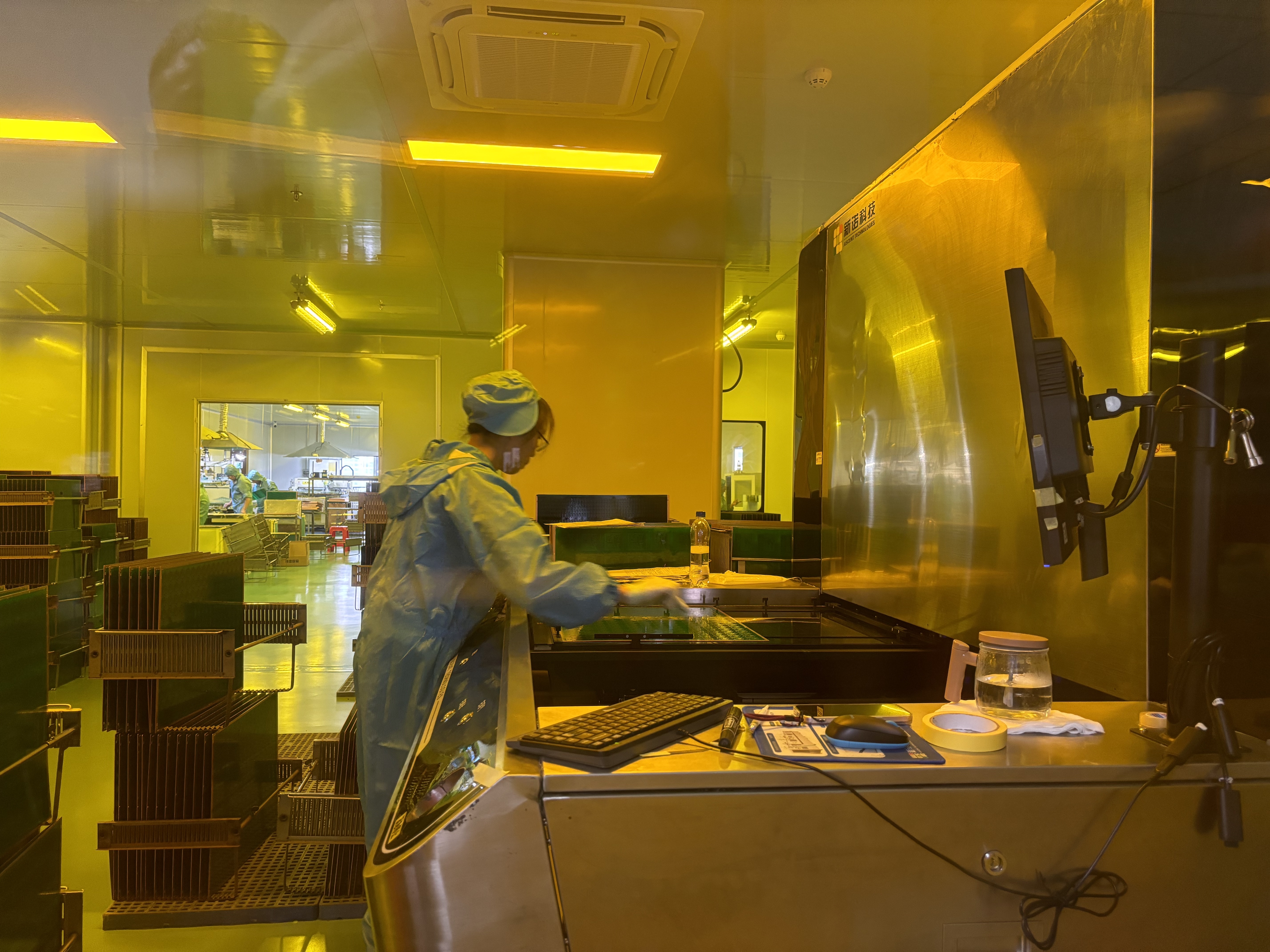 Immersion Gold Surface Plating Flexible PCB CNC Finish SMT Assembly Method