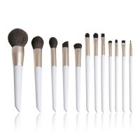Logo White Luxury Makeup Brush feito sob encomenda, escova densa super da fundação do pó