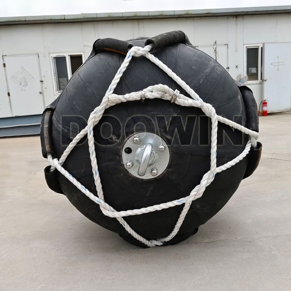 50KPa 80Kpa Pneumatic Rubber Fender Yokohama Yokohama Floating Fenders
