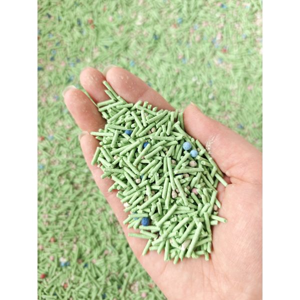 Plant fibre green Cat litter with fast clumping low dust and superior odor control available in bulk packaging and multiple scent varieties