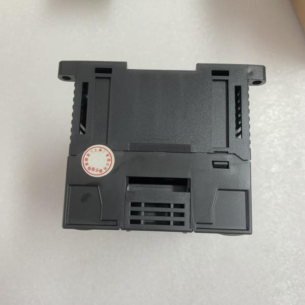 OMRON CP1L-M40DR-Dの新しいプログラム可能な論理のコントローラーCP1Lシリーズ